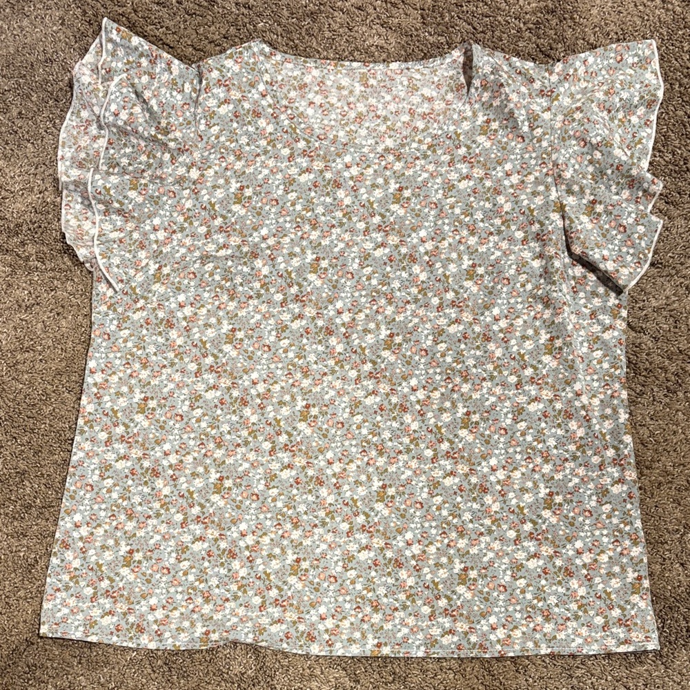 Floral Ruffle Sleeve Women's Top size XL